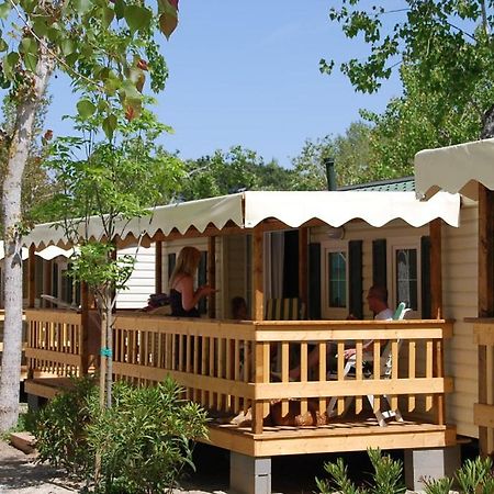 Chalet 4 Or 6 Persons Toscana Viareggio Camping Bosco Verde Italie Torre del Lago Puccini Extérieur photo