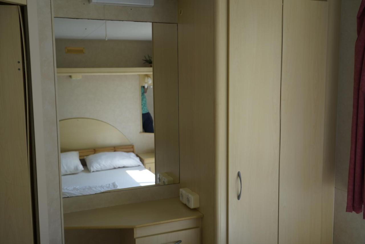 Chalet 4 Or 6 Persons Toscana Viareggio Camping Bosco Verde Italie Torre del Lago Puccini Extérieur photo